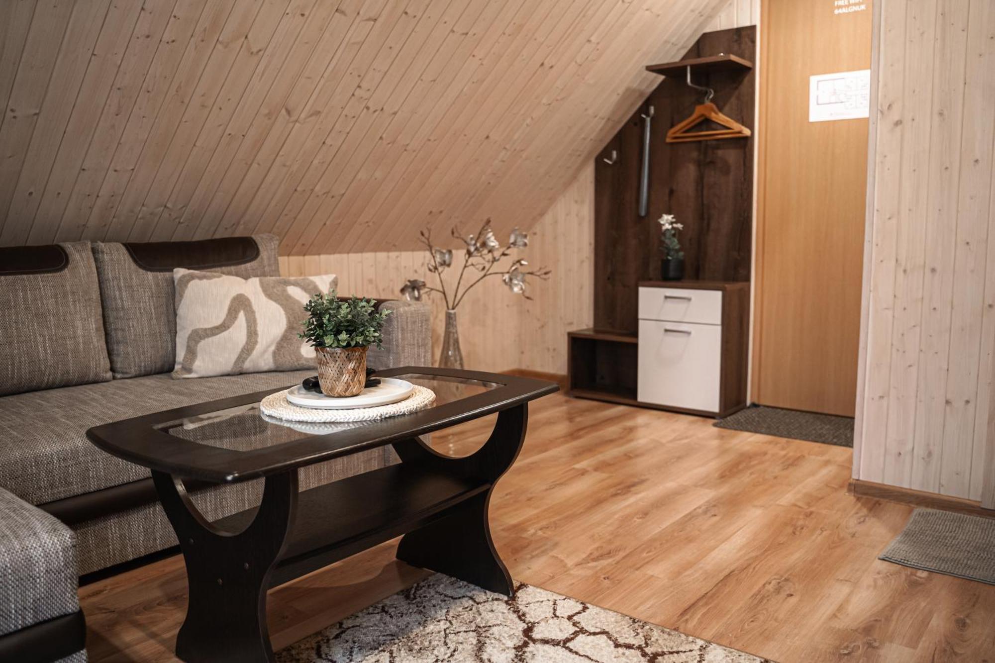 Aare Accommodation Валга Экстерьер фото